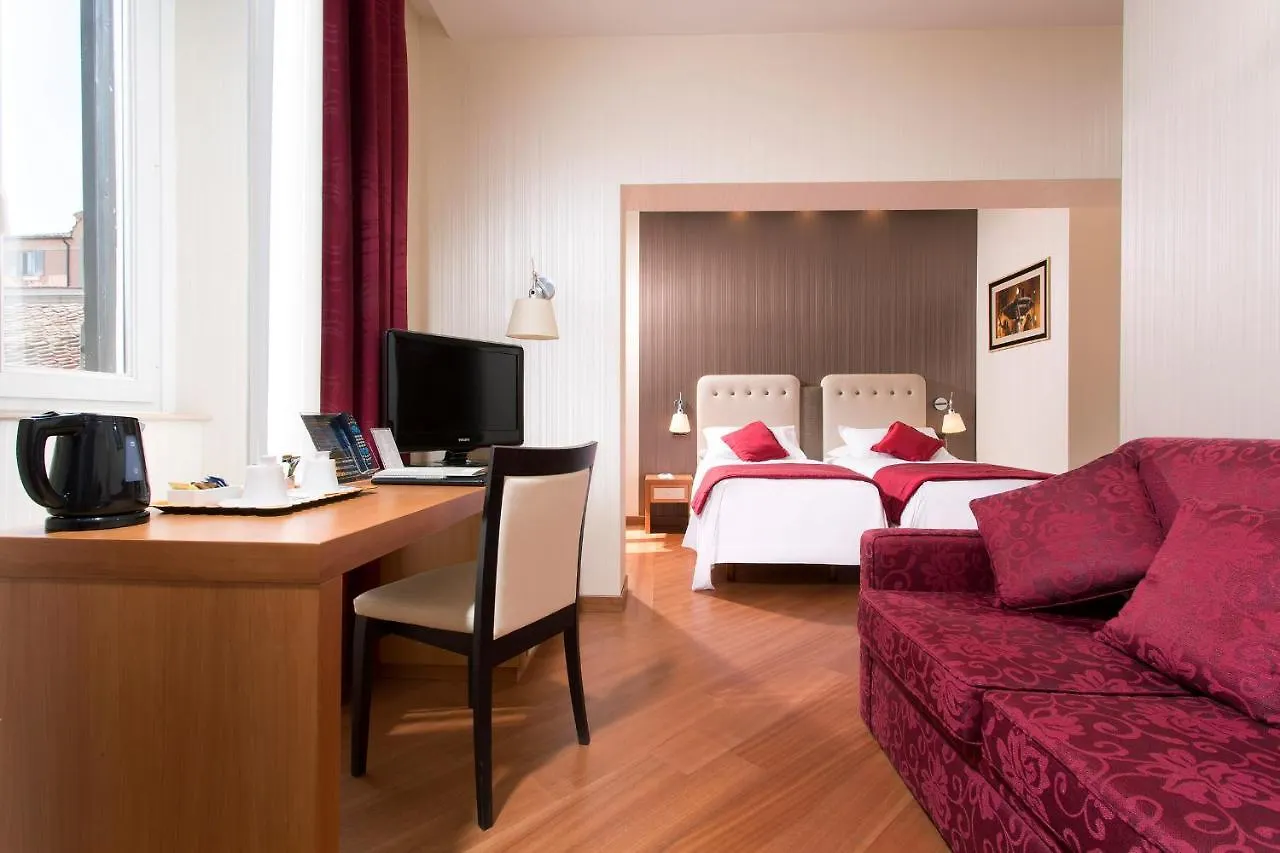 ****  רומא Hotel Nazionale איטליה