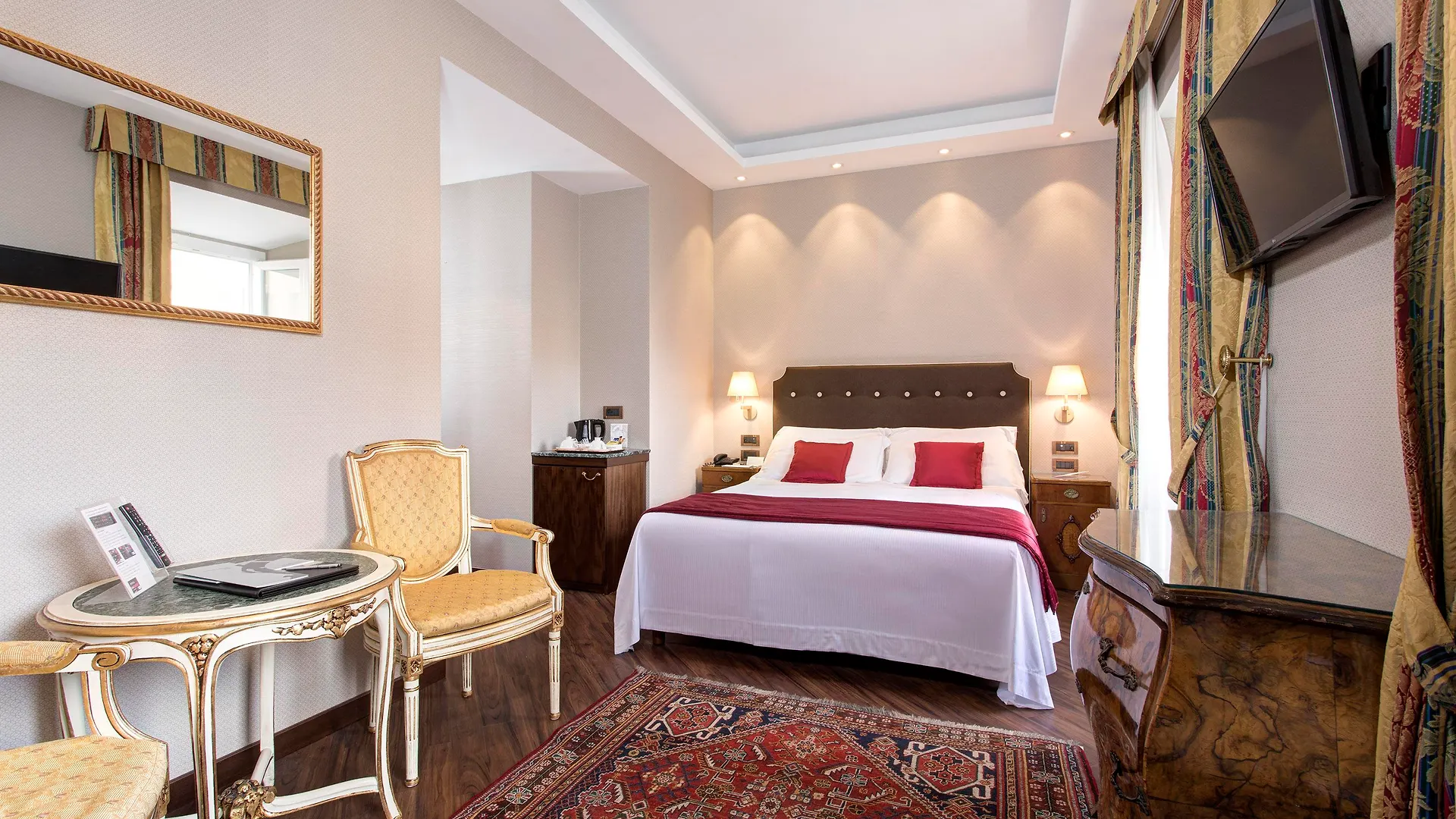 רומא Hotel Nazionale איטליה