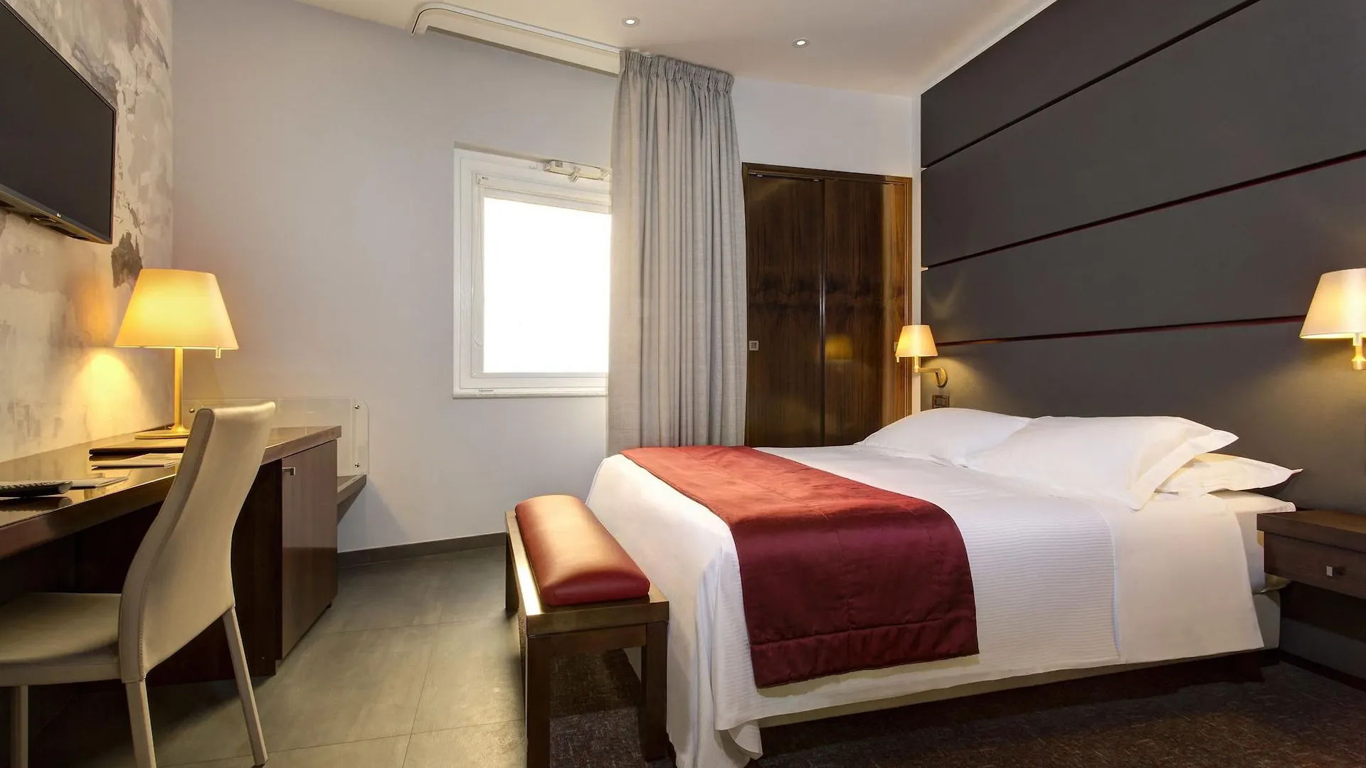 רומא Hotel Nazionale איטליה