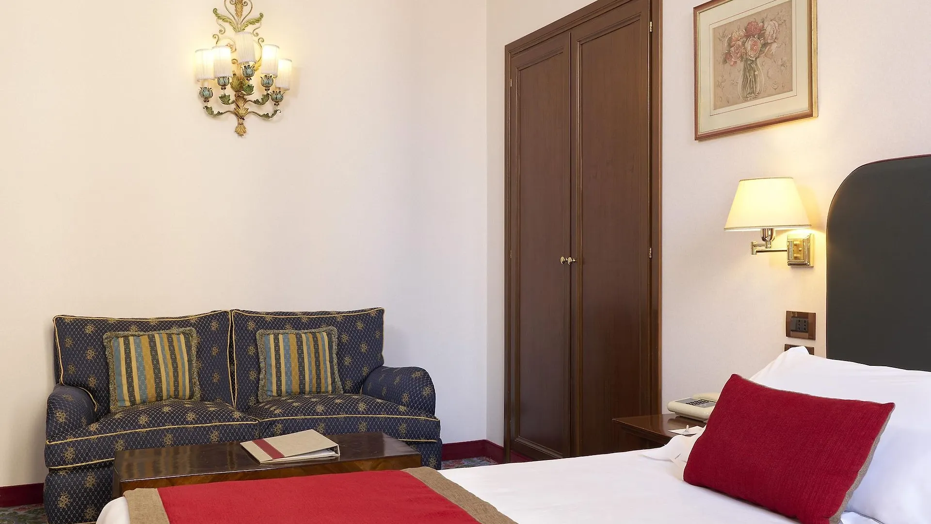 רומא Hotel Nazionale 4*,  איטליה